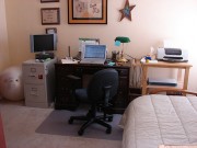 Oficina en el dormitorio