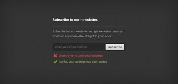 Formulario de acceso para Newsletter, en color gris oscuro con detalles verdes y rojos.