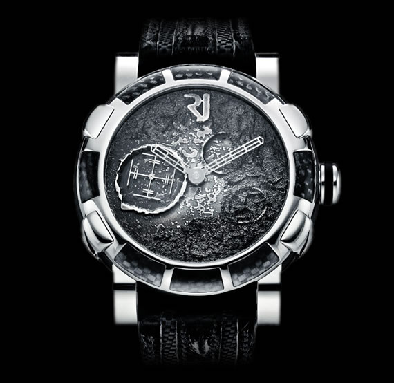 Reloj de la colección lunar de Romain Jerome, con imitación de superficie lunar en su cuadro.